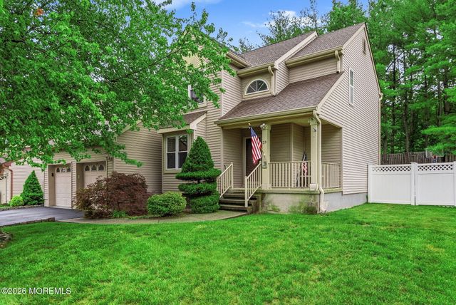 29 Enclosure Drive, Morganville, NJ 07751