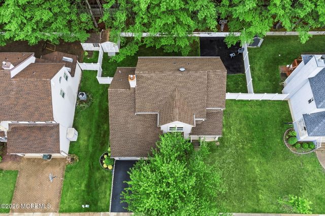 29 Enclosure Drive, Morganville, NJ 07751