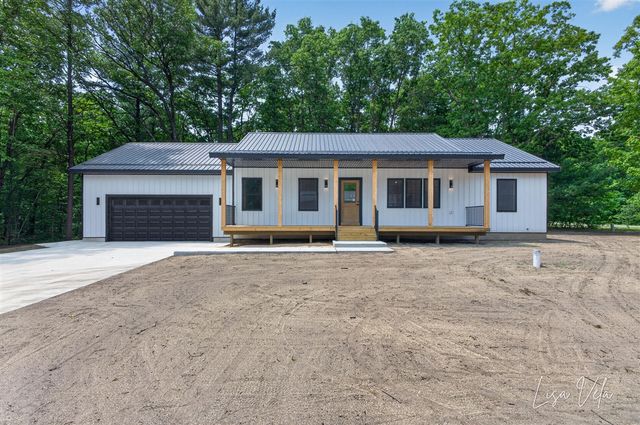 5527 E Samantha Lane, Twin Lake, MI 49457
