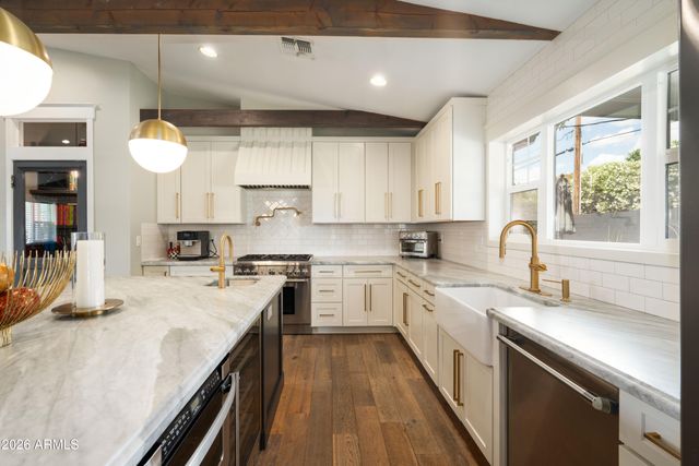 4618 E CALLE VENTURA --, Phoenix, AZ 85018