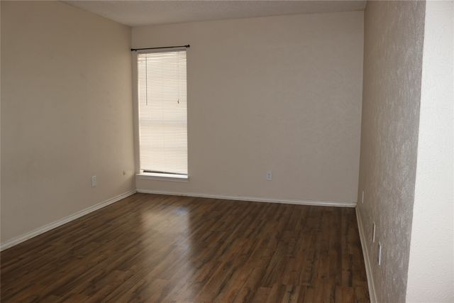 1515 Cherrycrest Street, Dallas, TX 75228