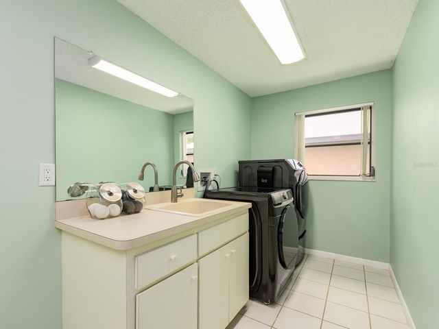 1612 MIDNIGHT PASS WAY, Clearwater, FL 33765