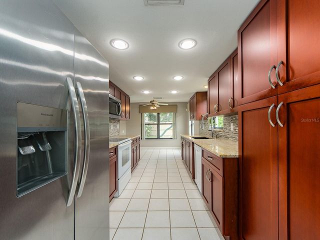 1612 MIDNIGHT PASS WAY, Clearwater, FL 33765