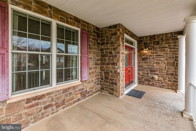 10 INDEPENDENCE CT, Somerset, NJ 08873