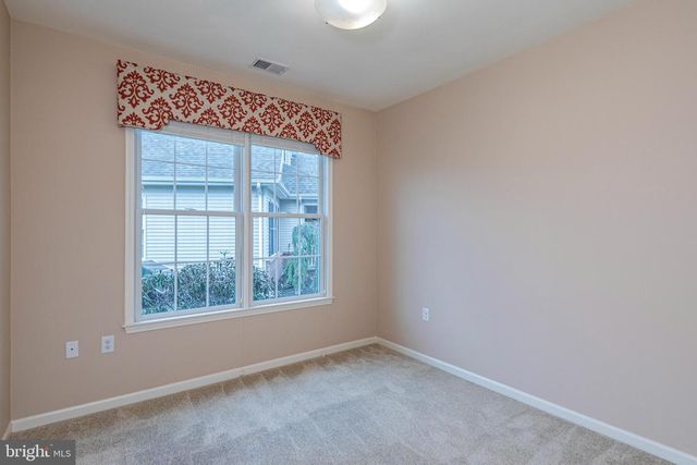 10 INDEPENDENCE CT, Somerset, NJ 08873