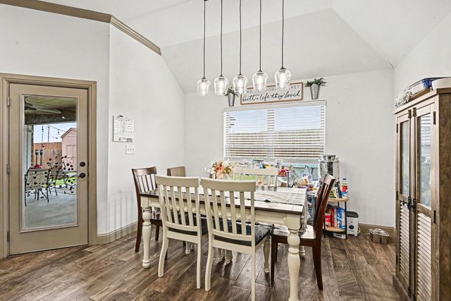 207 Bayless Avenue, Godley, TX 76044
