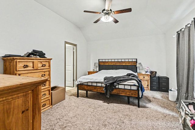 207 Bayless Avenue, Godley, TX 76044