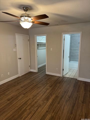 4803 Hamilton Wolfe Rd Apt 702, San Antonio, TX 78229