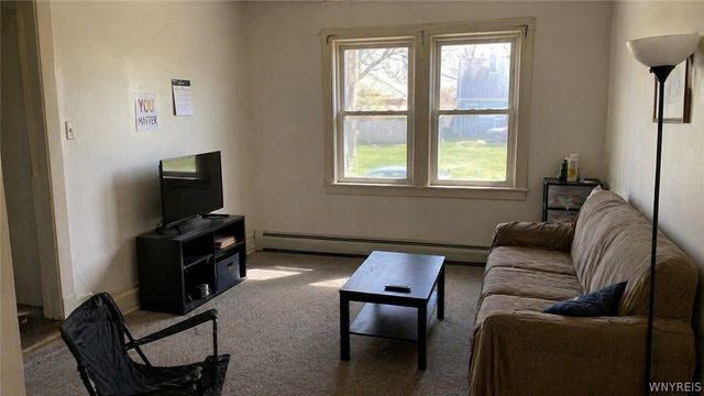 2710 Monroe Avenue, Niagara Falls, NY 14303