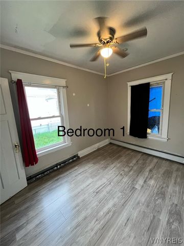 2710 Monroe Avenue, Niagara Falls, NY 14303