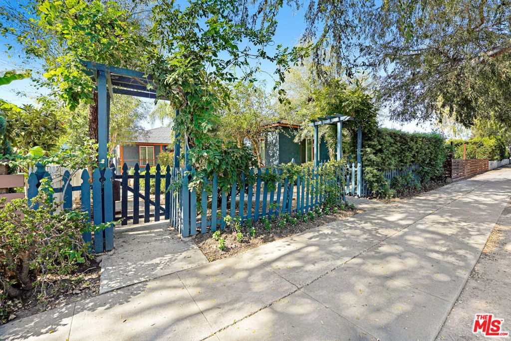 5129 Overland Avenue, Culver City, CA 90230 — photo 3