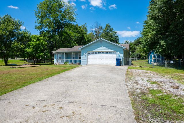 157 Woods Point Drive, Berea, KY 40403