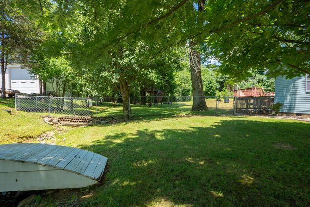 157 Woods Point Drive, Berea, KY 40403