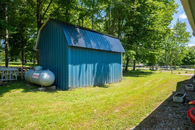 157 Woods Point Drive, Berea, KY 40403