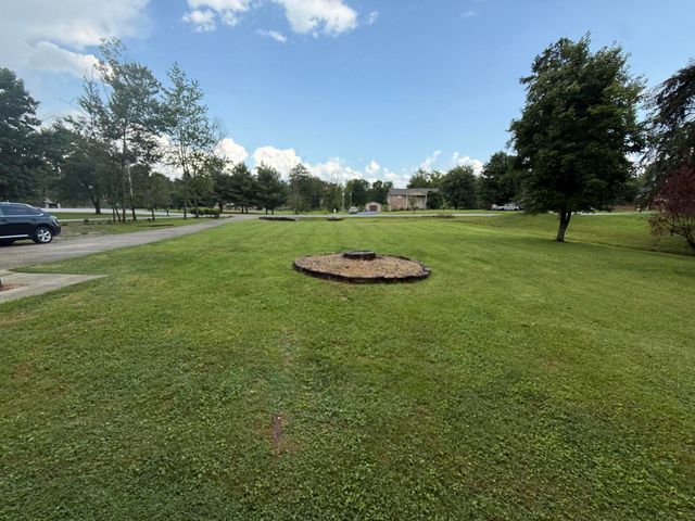 157 Woods Point Drive, Berea, KY 40403