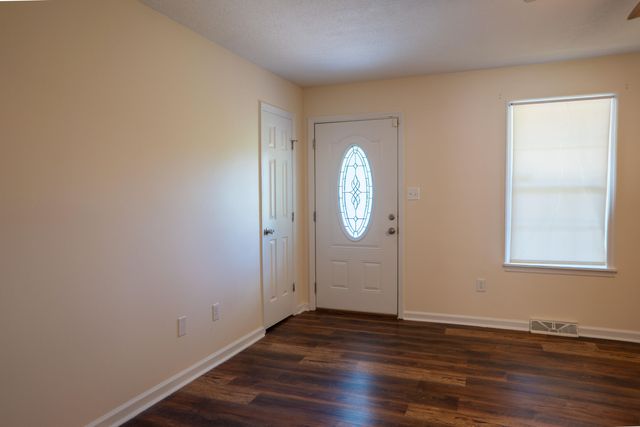 157 Woods Point Drive, Berea, KY 40403