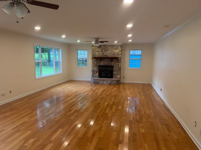 157 Woods Point Drive, Berea, KY 40403