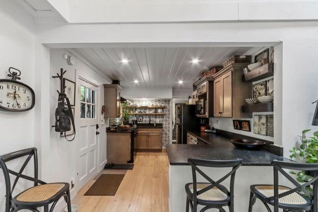 20 Collie STREET, Williams Bay, WI 53191
