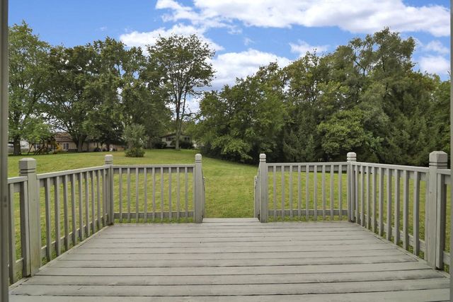 2340 N Browns Lake DRIVE, Burlington, WI 53105