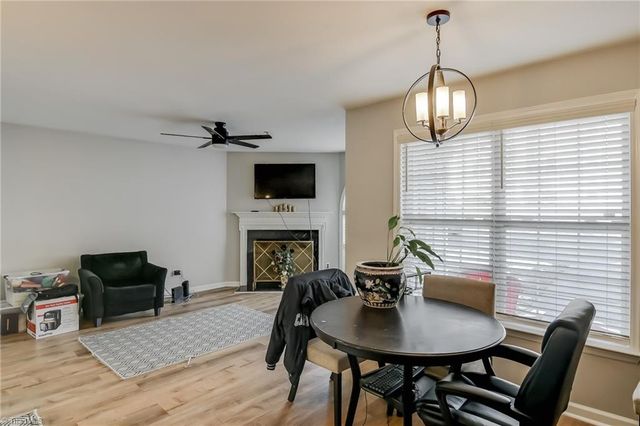 514 Rivertree Lane, Winston-salem, NC 27103