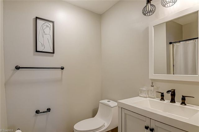 514 Rivertree Lane, Winston-salem, NC 27103