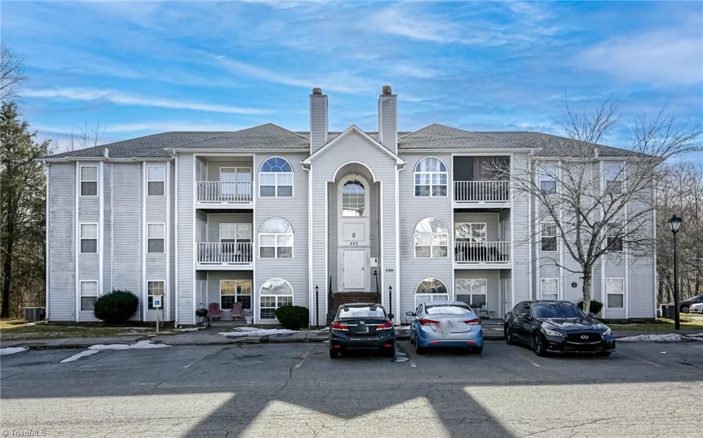 514 Rivertree Lane, Winston-salem, NC 27103