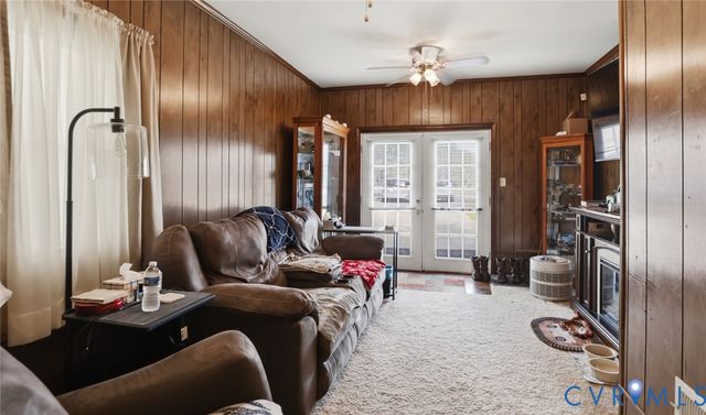 598 Old Wagner Rd, Petersburg, VA 23805