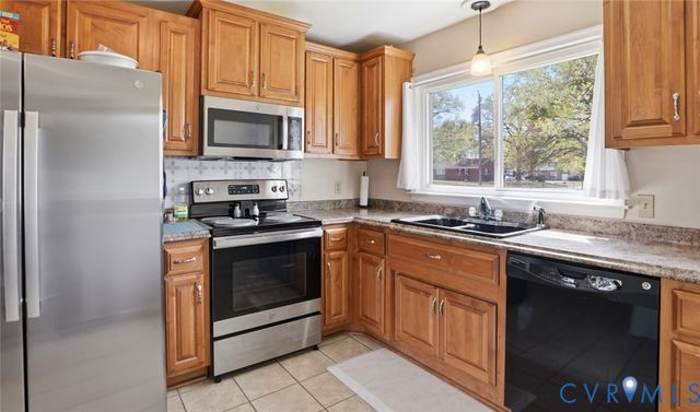 598 Old Wagner Rd, Petersburg, VA 23805