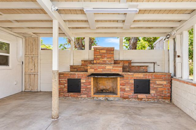 6300 14th Ave, Sacramento, CA 95820