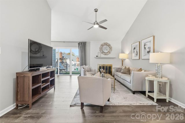 9400 S Vicksburg Park Court, Charlotte, NC 28210