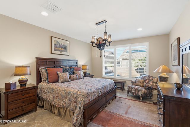 2371 E Skywalker Way, Green Valley, AZ 85614