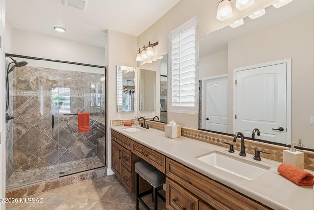 2371 E Skywalker Way, Green Valley, AZ 85614