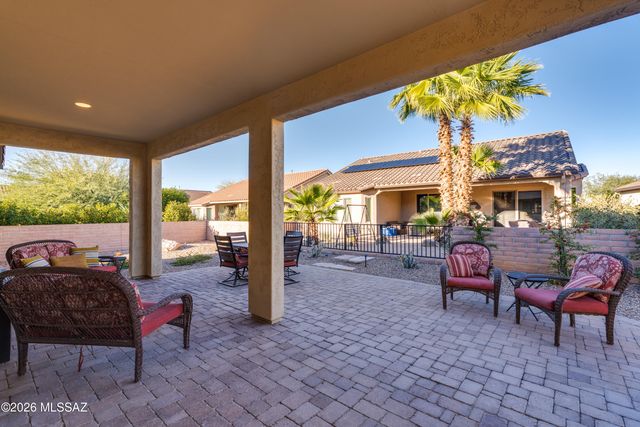 2371 E Skywalker Way, Green Valley, AZ 85614