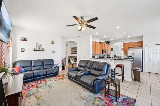 7162 50TH AVENUE CIRCLE E, Palmetto, FL 34221