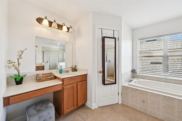 7162 50TH AVENUE CIRCLE E, Palmetto, FL 34221