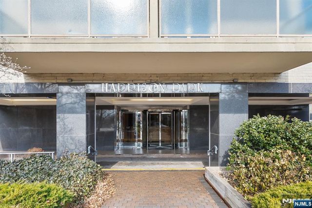 377 S Harrison Street 9G, East Orange, NJ 07018