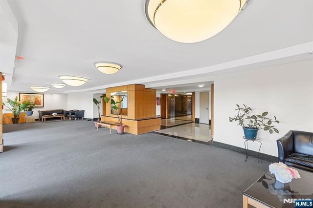 377 S Harrison Street 9G, East Orange, NJ 07018