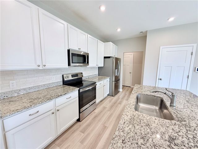 127 Brooke Parke Avenue, Brookville, OH 45309