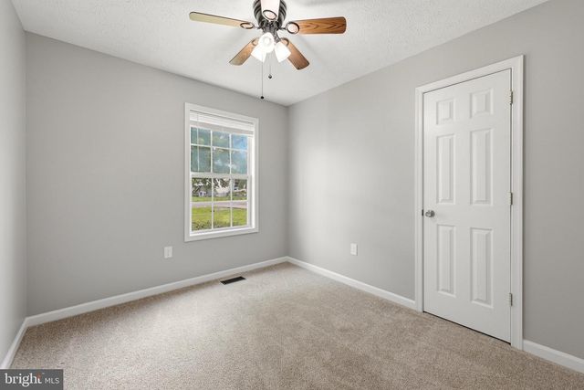 42 PACIFIC BLVD, Hedgesville, WV 25427