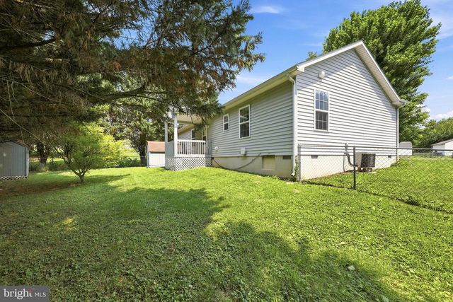 42 PACIFIC BLVD, Hedgesville, WV 25427