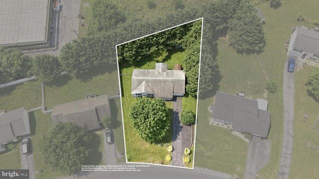 42 PACIFIC BLVD, Hedgesville, WV 25427