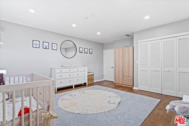 9311 Burton Way A, Beverly Hills, CA 90210