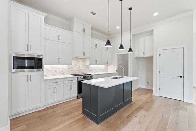 110 Sanibel Circle, Little Rock, AR 72210