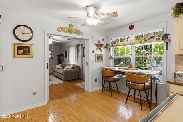 2 Maiden Lane, Toms River, NJ 08753