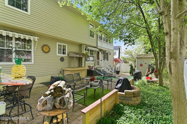 2 Maiden Lane, Toms River, NJ 08753