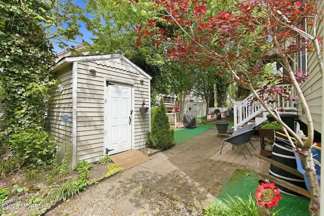 2 Maiden Lane, Toms River, NJ 08753