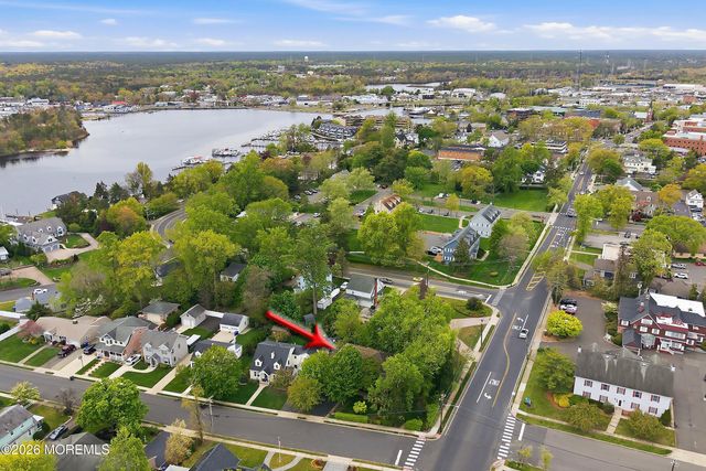 2 Maiden Lane, Toms River, NJ 08753