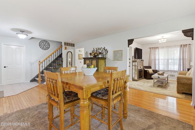2 Maiden Lane, Toms River, NJ 08753