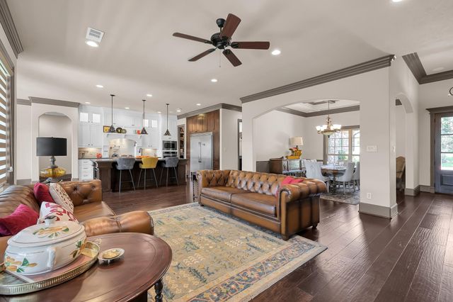 2404 Bramlet Drive, Conroe, TX 77304