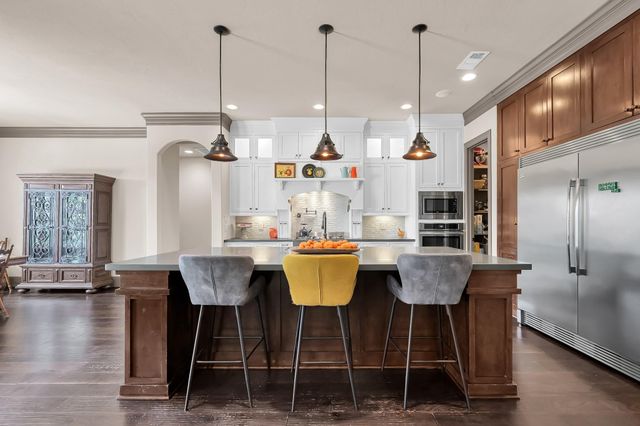 2404 Bramlet Drive, Conroe, TX 77304